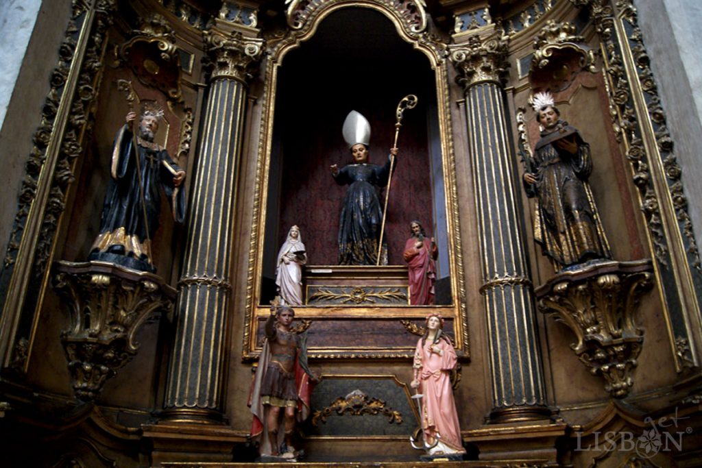 Altar side of the Church of Graça, Lisbon