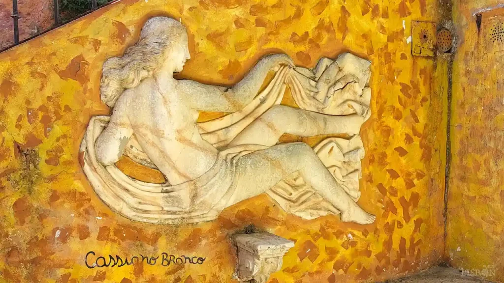 Sculpture in Chapitô