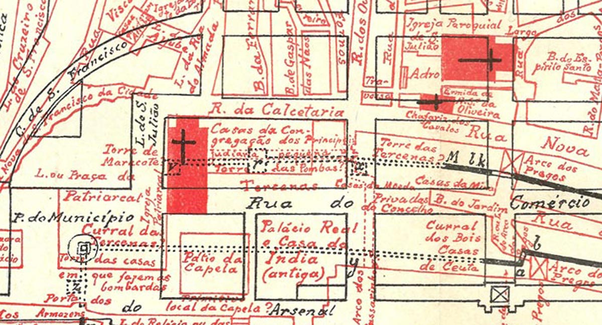 The old location of the churches of São Julião and Senhora da Oliveira is visible. Detail of the overlapping plants of the Downtown Lisbon and the riverside area before and after the 1755 earthquake in A. Vieira da Silva, As Muralhas da Ribeira de Lisboa Vol I, 2nd ed., 1940, CML