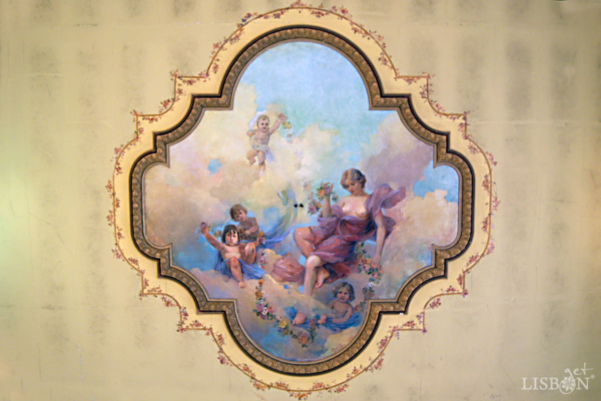 Pintura do tecto do Salão Nobre do Solar dos Zagallos
