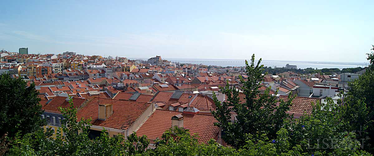 Vista do Miradouro da Penha de França