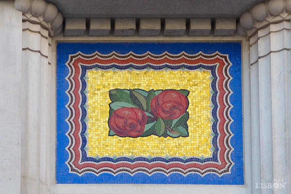 Mosaic of the António Bravo House, Avenida 5 de Outubro, Lisbon