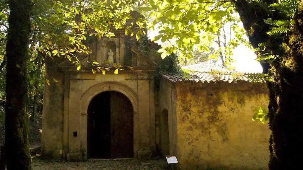 Real Fábrica do Gelo da Serra de Montejunto