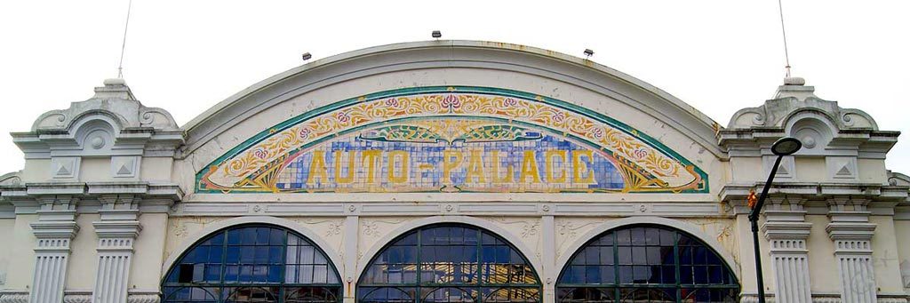 Art Nouveau Tiles of J. Pinto -  advertisement tile panels of the Auto-Palace Garage in Rua Alexandre Herculano.