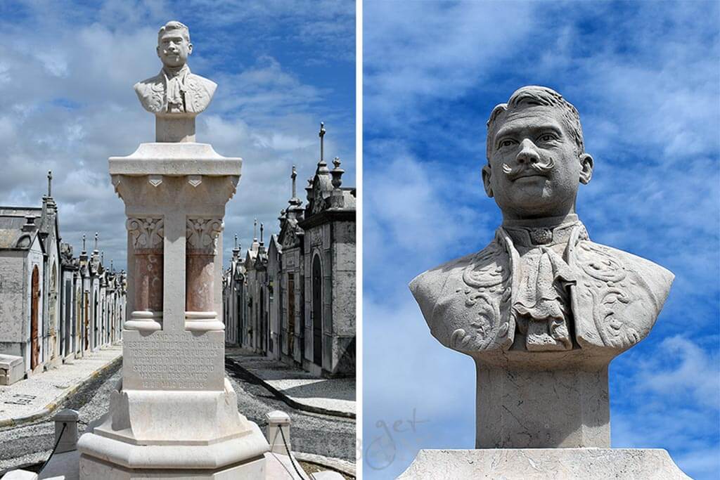 Monumento erigido em memória de Fernando D’Oliveira (1859 - 1904) situado no Cemitério do Alto de São João 