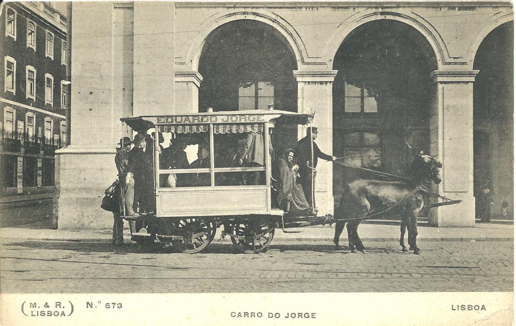 The First Means of Transport of Lisbon: Omnibus, a coach that could take up to 15 passengers, drawn by one or two pairs of horses.