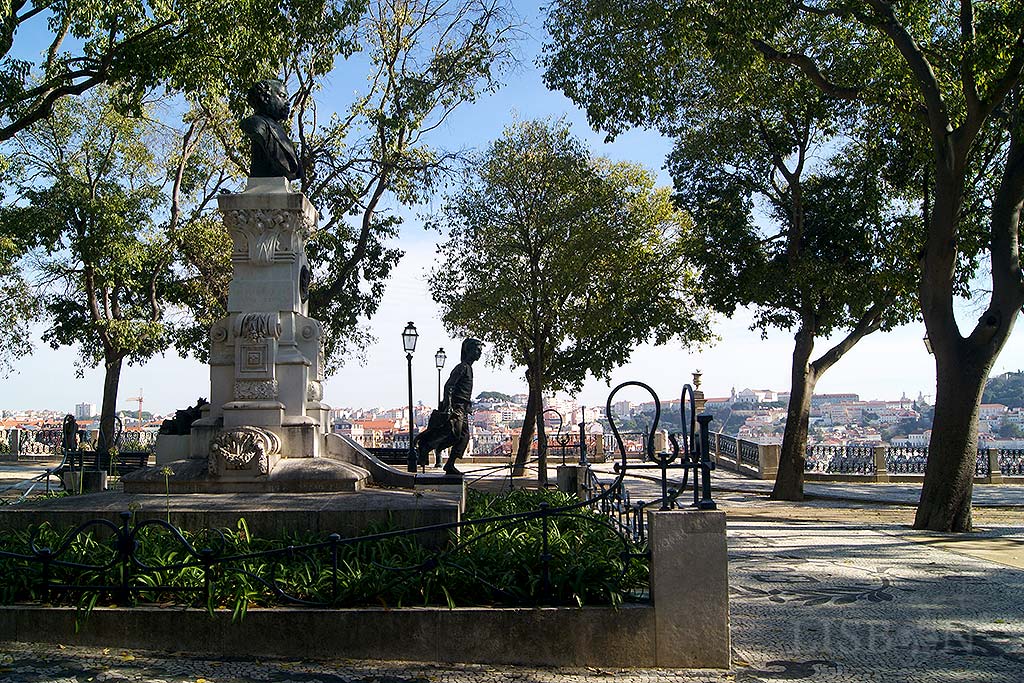 Monument of Eduardo Coelho