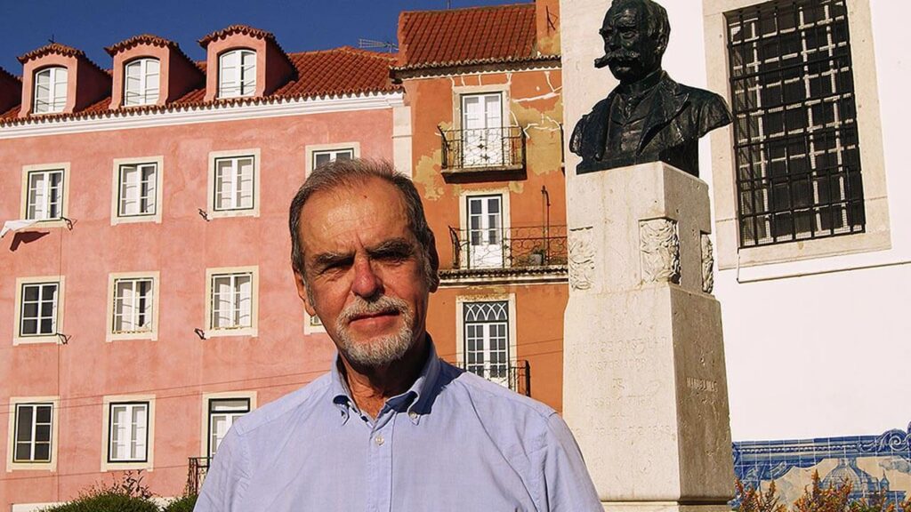 Lisboa em Nós de Guilherme Pereira. Para nós é uma honra contar com o testemunho deste sociólogo, que tantas vezes temos acompanhado, e com quem aprendemos tanto, em visitas guiadas pelos lugares mais inusitados desta cidade.
