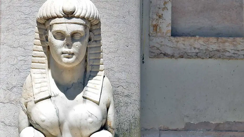 Sinais do Antigo Egipto em Lisboa: Esfinge do Teatro Thalia