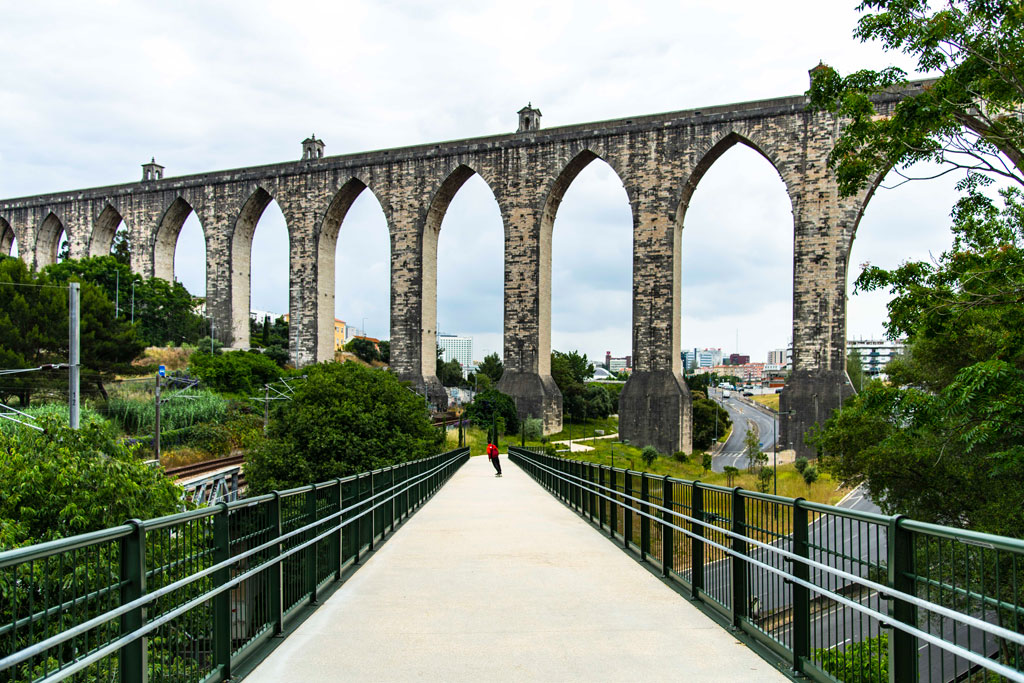 Águas Livres Aqueduct