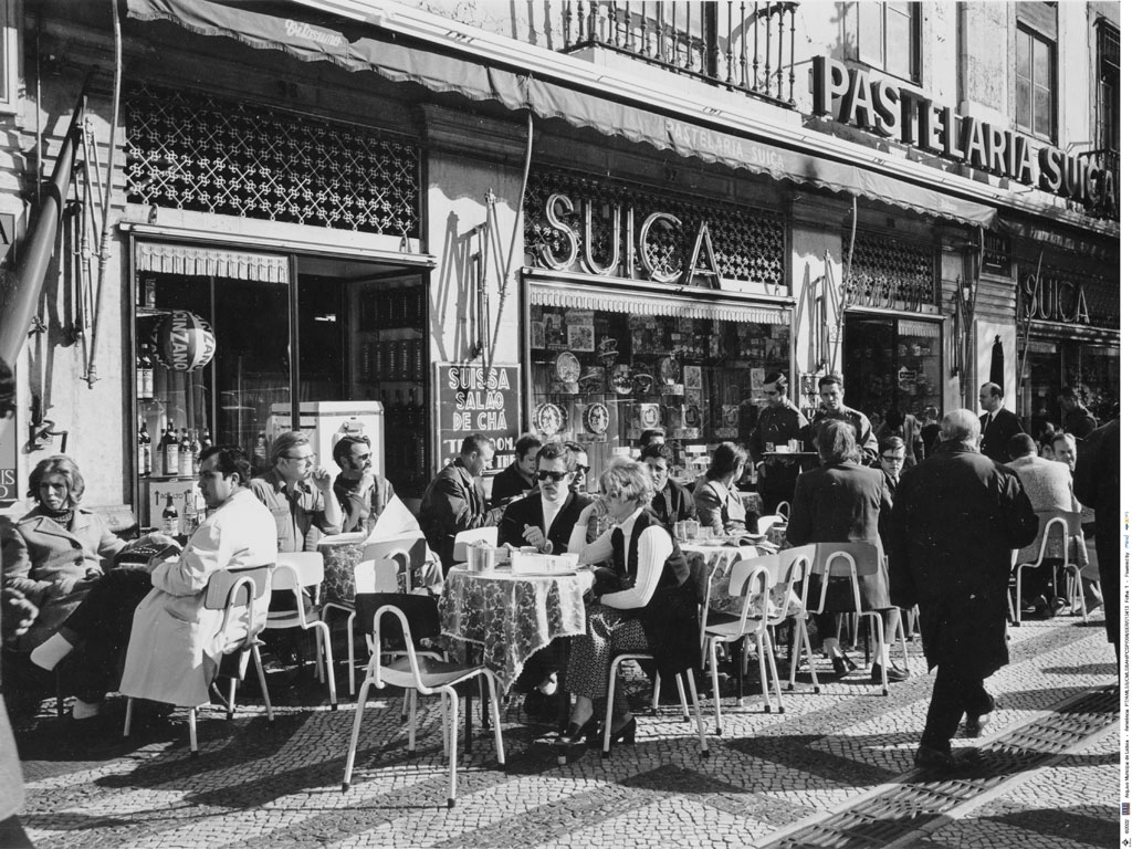 Pastelaria Suiça, terrace, 1971