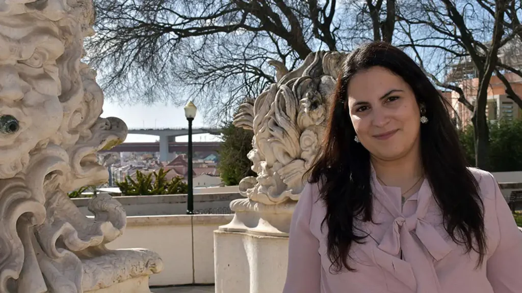 Em Lisboa em Nós de Filipa Garcia, esta jovem alfacinha revela-nos a sua paixão por esta cidade e por descobrir nela locais novos.