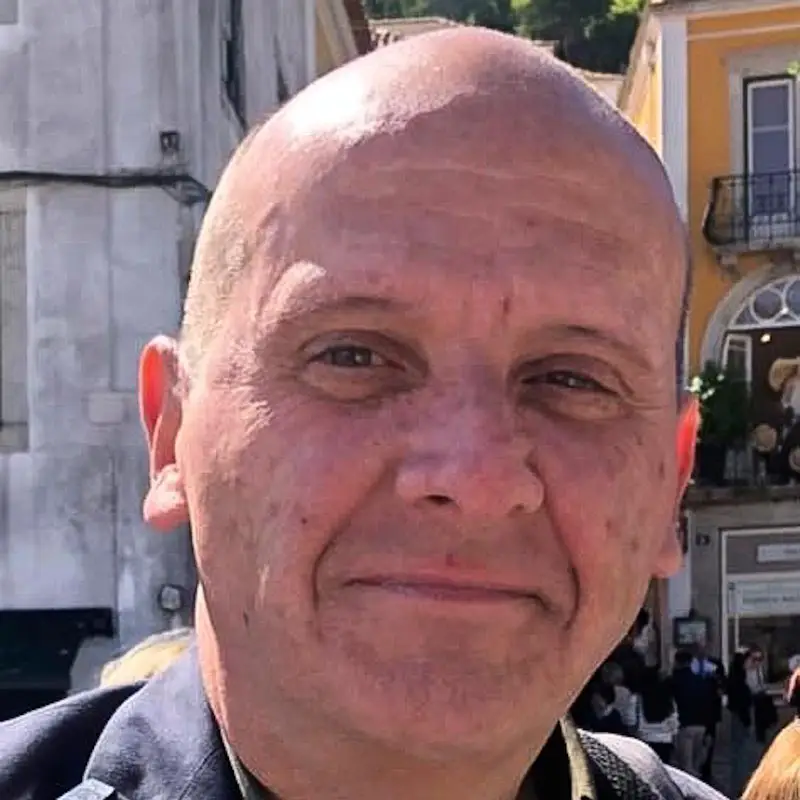 António Simões, certified tourist guide, graduate in Art History and author of the Private Walking Tour The Railway Stations of Lisbon