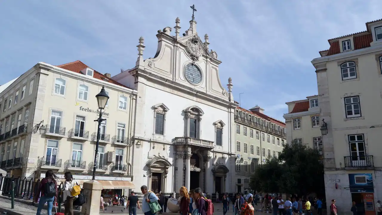 Private Walking Tour Jewish Lisbon - Largo de São Domingos