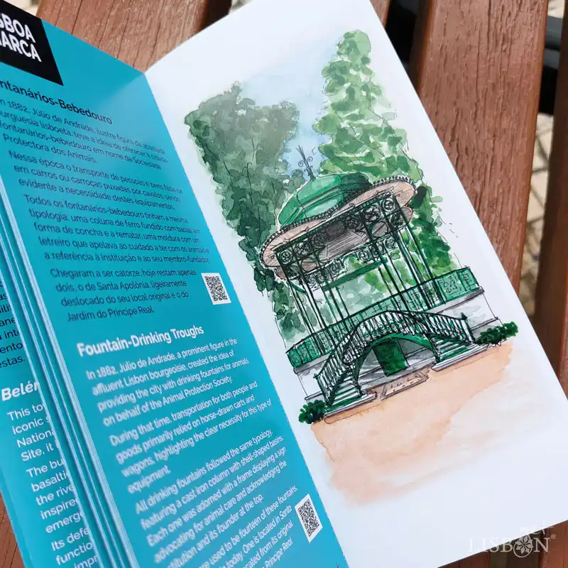 Book of bookmarks LISBOA MARCA, a journey through Lisbon told across 18 detachable bookmarks featuring beautiful illustrations by five urban sketchers.